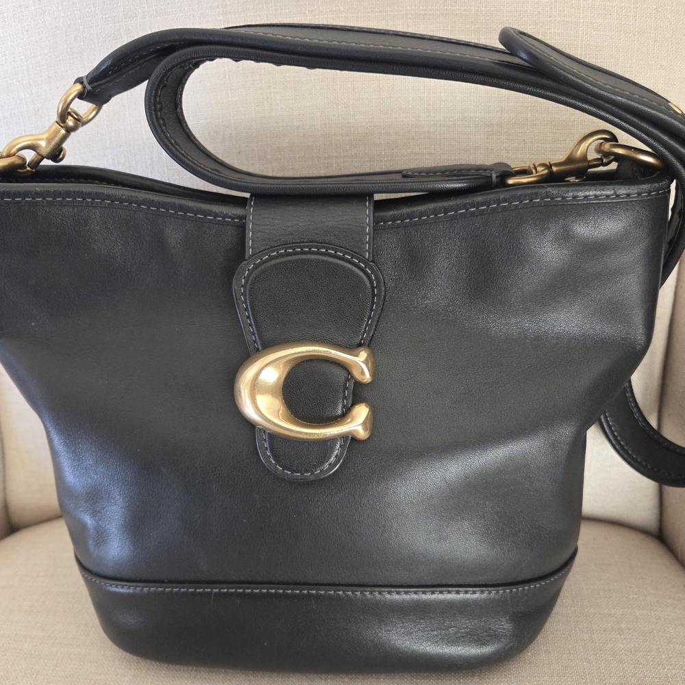 Coach Black Leather Shoulder Bag with Gold and Tan Accents - Picture 11 of 16